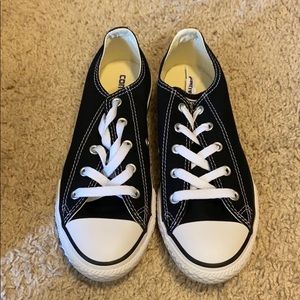 Converse Youth Black Sneakers. Size 3 Youth